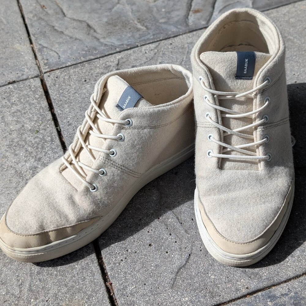Baabuk Sky Wooler (Cream/White) Mens Size 9